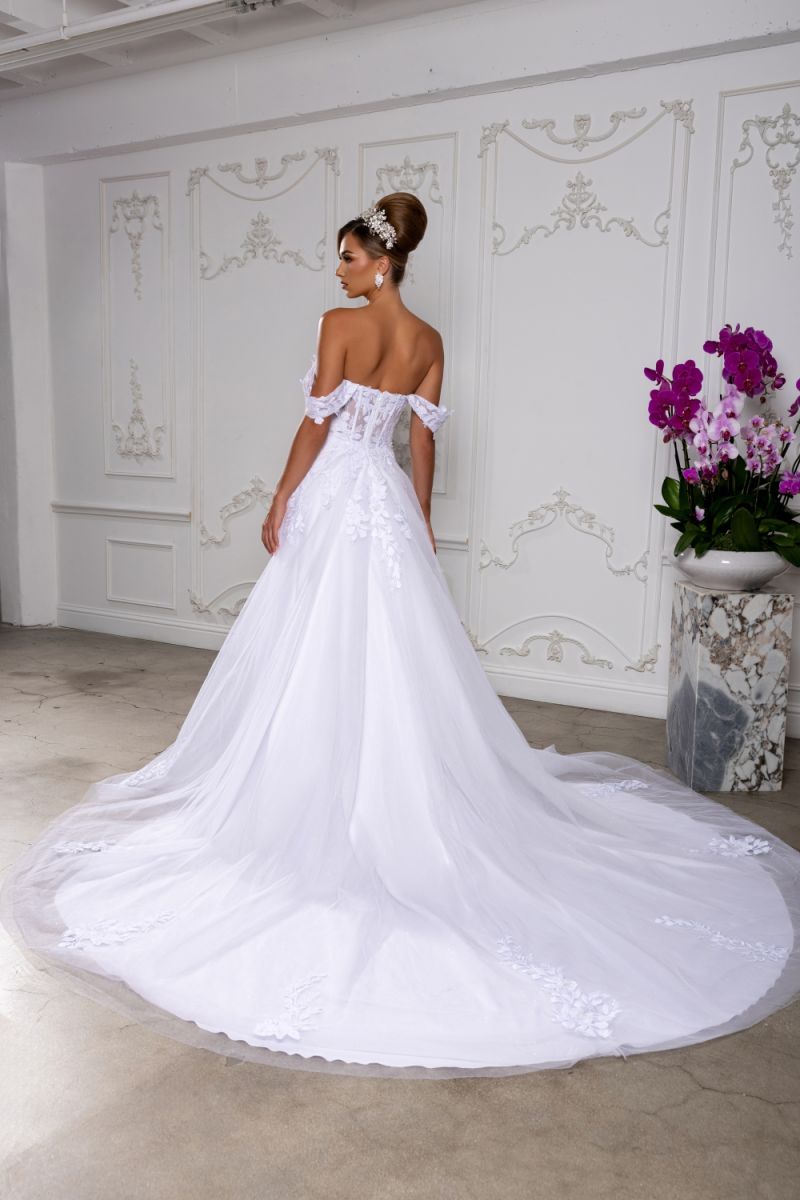 Sweetheart Plunge Off Shoulder Lace Aline Wedding Dress RQ8275