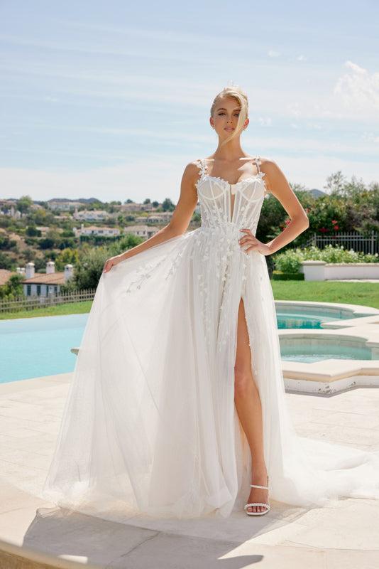 Floral Applique A-line Tulle Train Wedding Dress JE1026L
