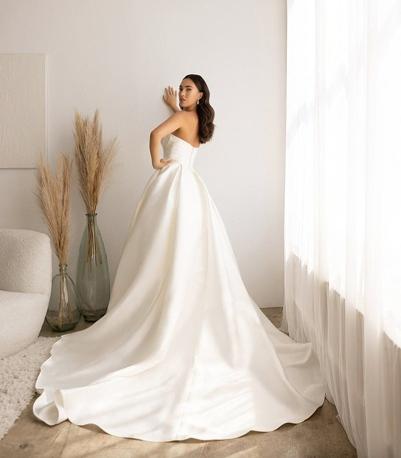 Satin Tulip Sweetheart neckline with Lace Bridal dress 4 / IVORY Satin Tulip Sweetheart neckline with Lace Bridal dress 4 / IVORY