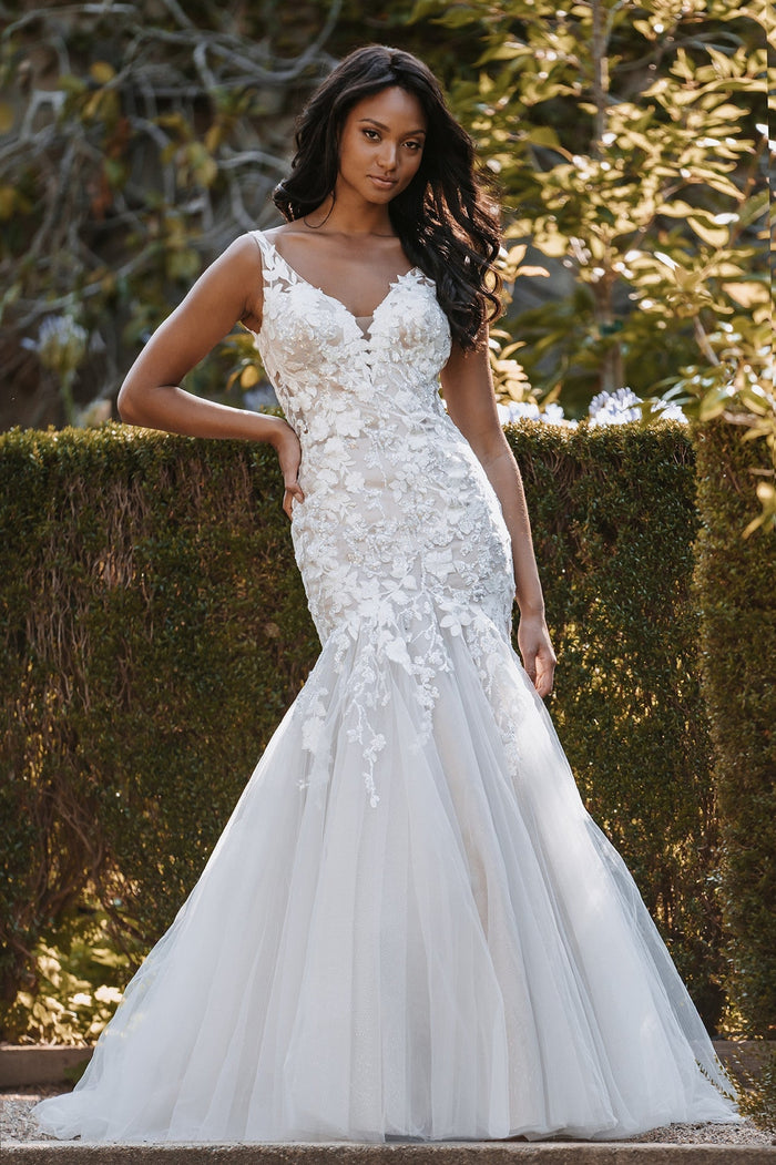 V-Neck Mermaid Sheath Wedding Dress - Moda FormalwearDressesAllure Bridal